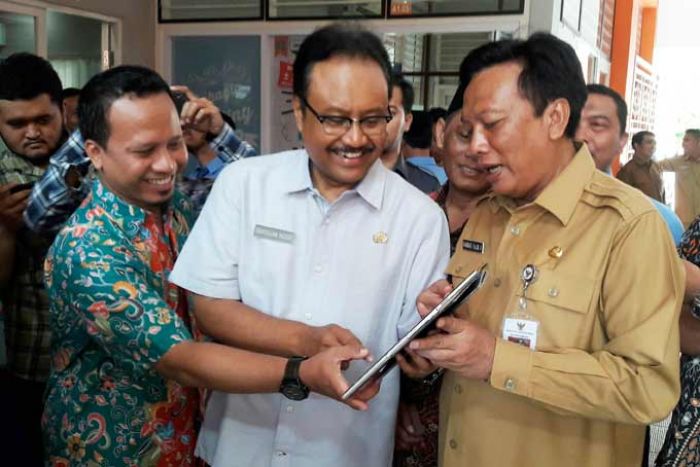 BKD Gresik: PNS yang Terbukti jadi Anggota HTI Bisa Dipecat BKD Gresik: PNS yang Terbukti jadi Anggota HTI Bisa Dipecat