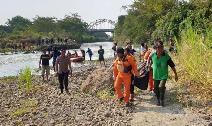 Korban Tenggelam di Sungai Brantas Blitar Ditemukan Tak Bernyawa Korban Tenggelam di Sungai Brantas Blitar Ditemukan Tak Bernyawa