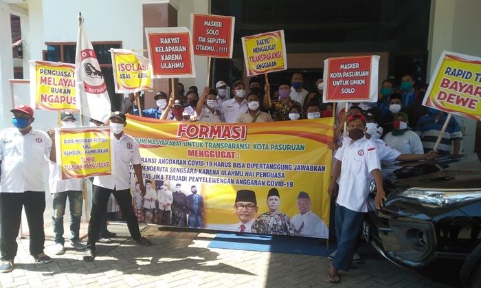 Anggaran Covid-19 Dinilai Amburadul, Formasi Kota Pasuruan Luruk Kantor DPRD Anggaran Covid-19 Dinilai Amburadul, Formasi Kota Pasuruan Luruk Kantor DPRD
