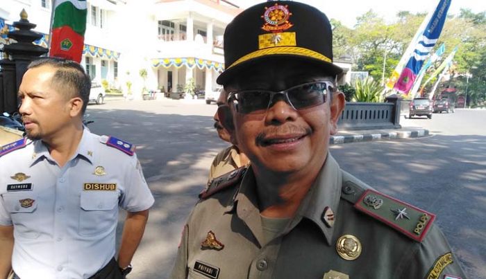Tidak Boleh Ada PKL, Bagi-bagi Takjil, dan Penjual Jasa Penukaran Uang Baru di Alun-Alun Merdeka Tidak Boleh Ada PKL, Bagi-bagi Takjil, dan Penjual Jasa Penukaran Uang Baru di Alun-Alun Merdeka