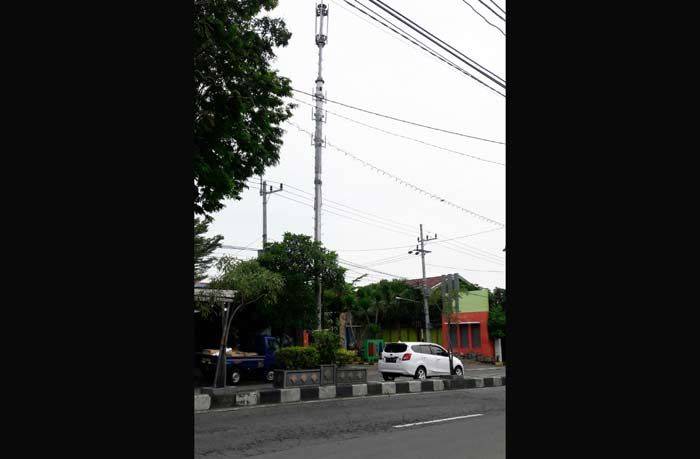 Razia Tower Seluler Bodong di Gresik Diminta Tak Tebang Pilih Razia Tower Seluler Bodong di Gresik Diminta Tak Tebang Pilih