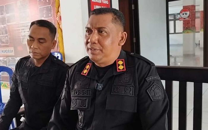 Polrestabes Surabaya Ungkap Narapidana Pengendali Peredaran Narkoba dari Lapas Narkotika Pamekasan Polrestabes Surabaya Ungkap Narapidana Pengendali Peredaran Narkoba dari Lapas Narkotika Pamekasan