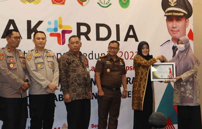 Forkopimda Kabupaten Mojokerto Nyatakan Perang Terhadap Korupsi Forkopimda Kabupaten Mojokerto Nyatakan Perang Terhadap Korupsi