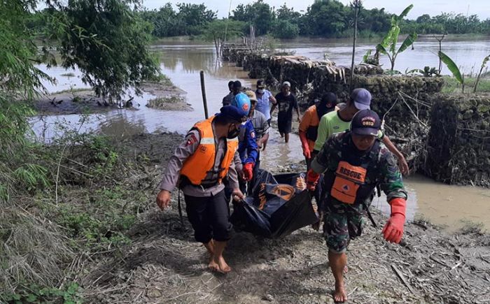 Jasad Wanita yang Bunuh Diri di Bengawan Solo Akhirnya Ditemukan Jasad Wanita yang Bunuh Diri di Bengawan Solo Akhirnya Ditemukan