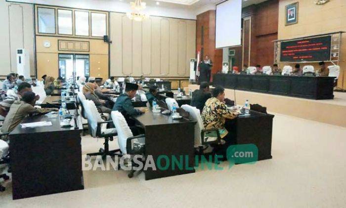 Dinilai Multitafsir, F-PKB Desak Bupati Jombang Revisi Perbup DD Dinilai Multitafsir, F-PKB Desak Bupati Jombang Revisi Perbup DD