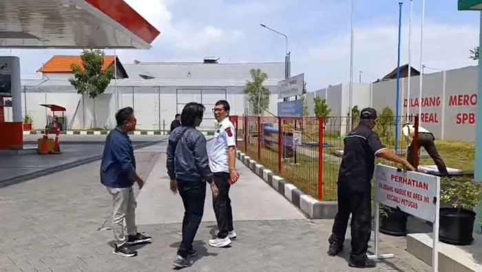 Sidak ke SPBU, Polsek Purworejo Pastikan Pertalite Tak Tercampur Air Sidak ke SPBU, Polsek Purworejo Pastikan Pertalite Tak Tercampur Air