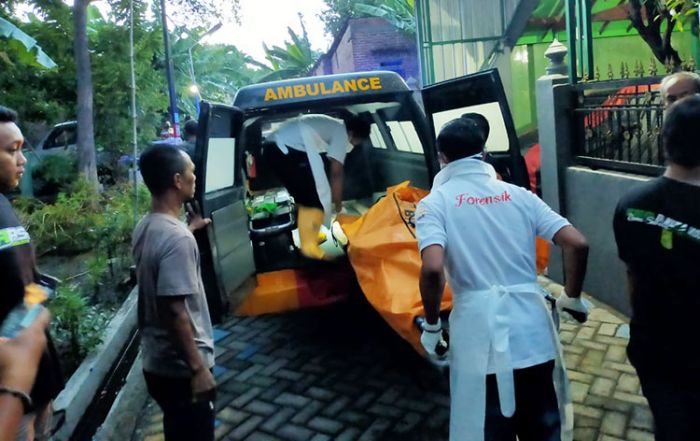 Mayat Mr. X yang Mengapung di Sungai Desa Jenggot Akhirnya Diketahui Identitasnya Mayat Mr. X yang Mengapung di Sungai Desa Jenggot Akhirnya Diketahui Identitasnya