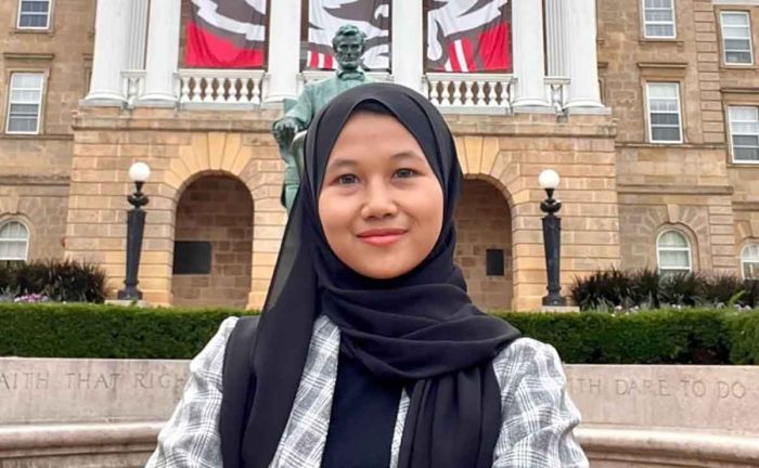 Wali Kota Kediri Bangga, Tutor Program English Massive Jadi Asisten Dosen di Amerika Wali Kota Kediri Bangga, Tutor Program English Massive Jadi Asisten Dosen di Amerika