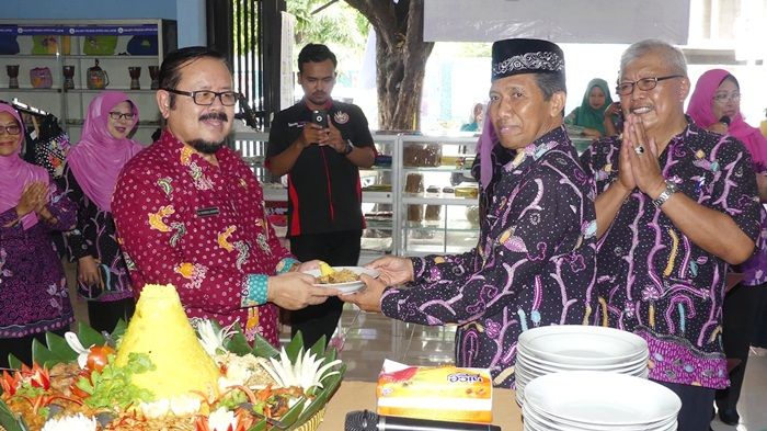 Bantu Bangkitkan Ekonomi Keluarga, BKKBN Jatim Launching Galeri Produk AKU