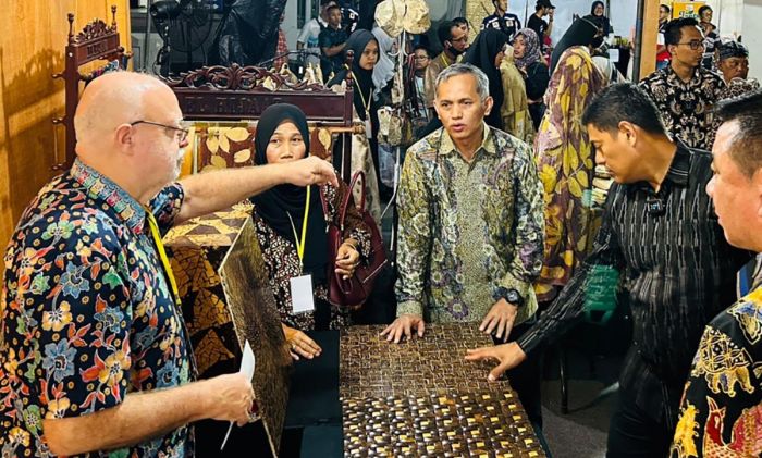 Pemkot Kediri dan BI Kediri Gelar Karya Kreatif Mataraman, Dukung Pertumbuhan Ekonomi Berkelanjutan Pemkot Kediri dan BI Kediri Gelar Karya Kreatif Mataraman, Dukung Pertumbuhan Ekonomi Berkelanjutan