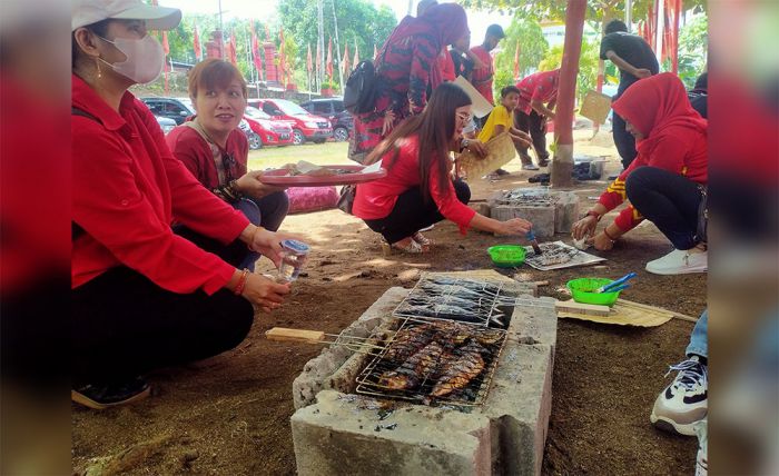 DPC PDIP Trenggalek Gelar Bakar-Bakar Ikan Bareng Pengurus dan Kader