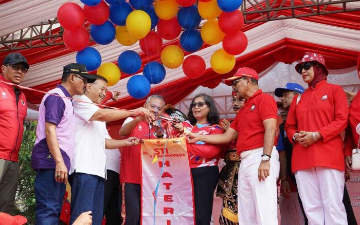 Pj Wali Kota Kediri Sambut Puluhan Ribu Terawan dan Terawati se-Indonesia di Gebyar Hateri ke-39 Pj Wali Kota Kediri Sambut Puluhan Ribu Terawan dan Terawati se-Indonesia di Gebyar Hateri ke-39