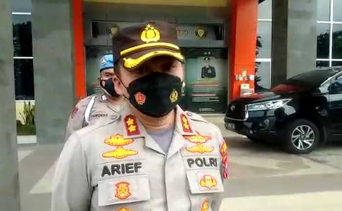 Polres Gresik dan Labfor Polda Jatim Selidiki Penyebab Ledakan Tangki PT CAS yang Tewaskan 5 Pekerja Polres Gresik dan Labfor Polda Jatim Selidiki Penyebab Ledakan Tangki PT CAS yang Tewaskan 5 Pekerja