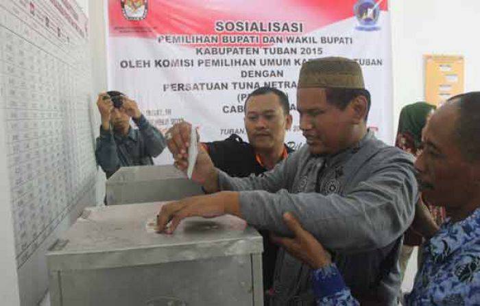 Sosialisasikan Pilkada pada Tuna Netra, KPU Tuban Simulasikan Pencoblosan Sosialisasikan Pilkada pada Tuna Netra, KPU Tuban Simulasikan Pencoblosan
