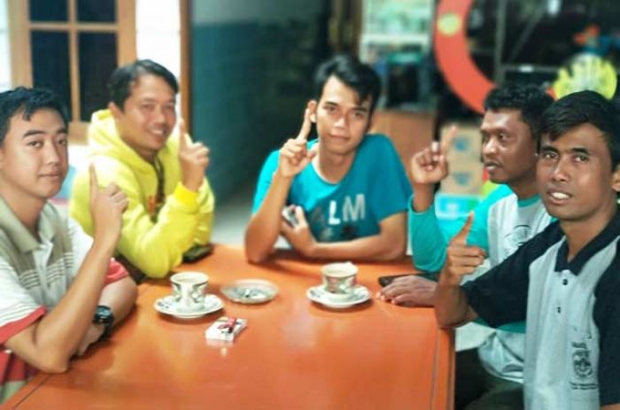 Penyandang Tuna Rungu di Pacitan Komitmen untuk Menangkan Jokowi Penyandang Tuna Rungu di Pacitan Komitmen untuk Menangkan Jokowi