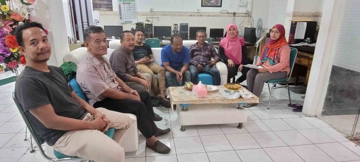 Jalan Sehat Bareng Wali Kota Eri Cahyadi, Satu Dekade BANGSAONLINE Jalan Sehat Bareng Wali Kota Eri Cahyadi, Satu Dekade BANGSAONLINE