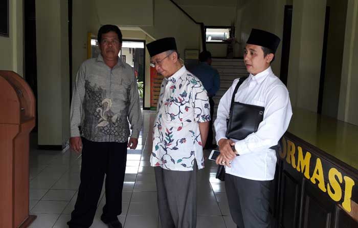 Puluhan Kiai Siap Pasang Badan untuk Husnul Khuluq Puluhan Kiai Siap Pasang Badan untuk Husnul Khuluq