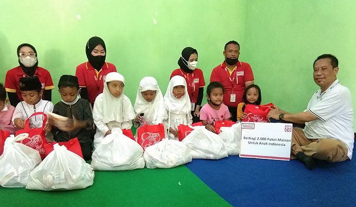 Alfamart Berbagi Kebahagiaan untuk Anak-Anak Panti Asuhan di Nganjuk Alfamart Berbagi Kebahagiaan untuk Anak-Anak Panti Asuhan di Nganjuk