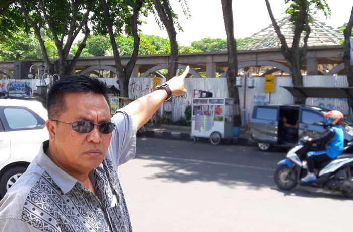 Fraksi Demokrat Minta DPUTR Blacklist Rekanan Pelaksana Revitalisasi Alun-Alun Fraksi Demokrat Minta DPUTR Blacklist Rekanan Pelaksana Revitalisasi Alun-Alun