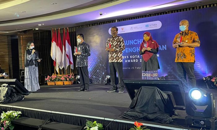 Kota Kediri Raih Penghargaan Indeks Kota Toleran Award 2020 Kota Kediri Raih Penghargaan Indeks Kota Toleran Award 2020
