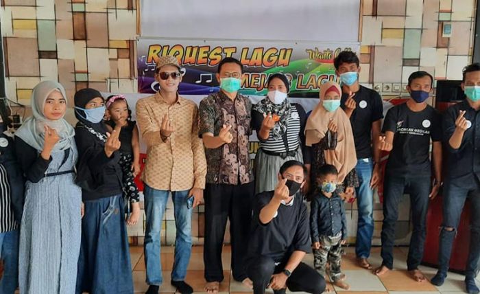 Peringati Hari AIDS, Komunitas Anti HIV/AIDS Lamongan Gelar Doa Bersama Untuk Bangsa Peringati Hari AIDS, Komunitas Anti HIV/AIDS Lamongan Gelar Doa Bersama Untuk Bangsa