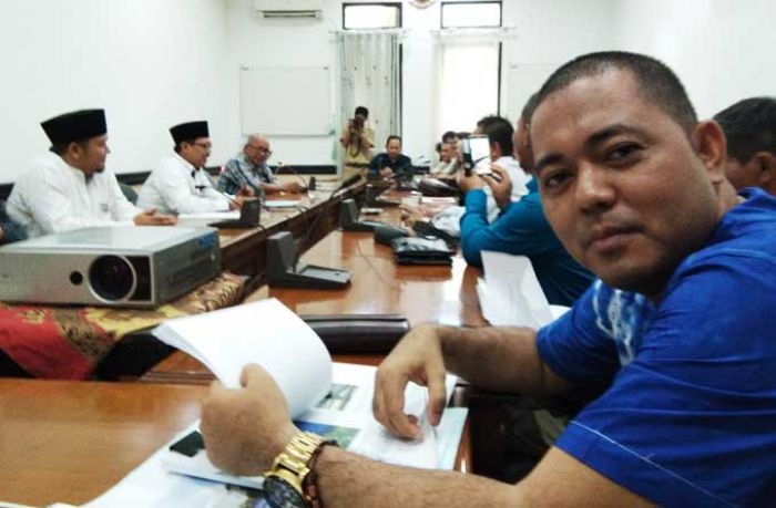 Datangi DPRD Pasuruan, Seratu Desak Pemerintah Kaji Ulang Proyek SPAM Umbulan Datangi DPRD Pasuruan, Seratu Desak Pemerintah Kaji Ulang Proyek SPAM Umbulan