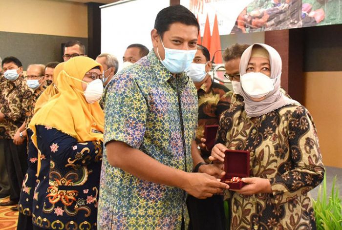 Pendonor Darah 75 Kali di Kota Kediri dapat Penghargaan dari Wali Kota