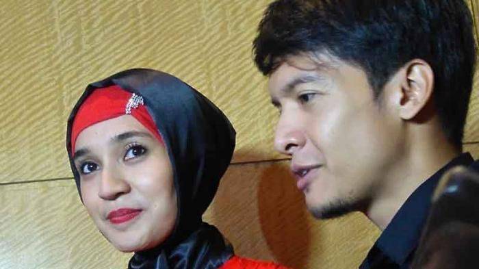 Pingin Surga, Dhini Aminarti Putuskan Pakai Jilbab Pingin Surga, Dhini Aminarti Putuskan Pakai Jilbab