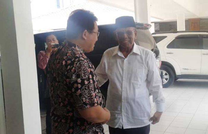 KH Hasyim Muzadi Kunjungi Sumur Tua Bojonegoro, Minta Produksi Migas tetap Lancar KH Hasyim Muzadi Kunjungi Sumur Tua Bojonegoro, Minta Produksi Migas tetap Lancar
