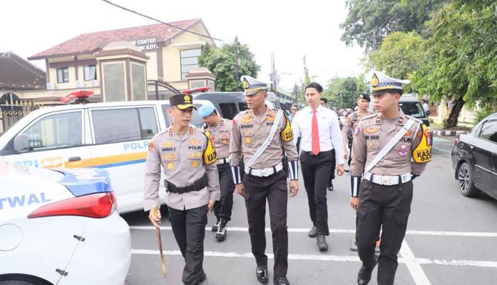 Operasi Zebra Semeru 2025, Kapolres Kediri Kota Tinjau Kendaraan Dinas