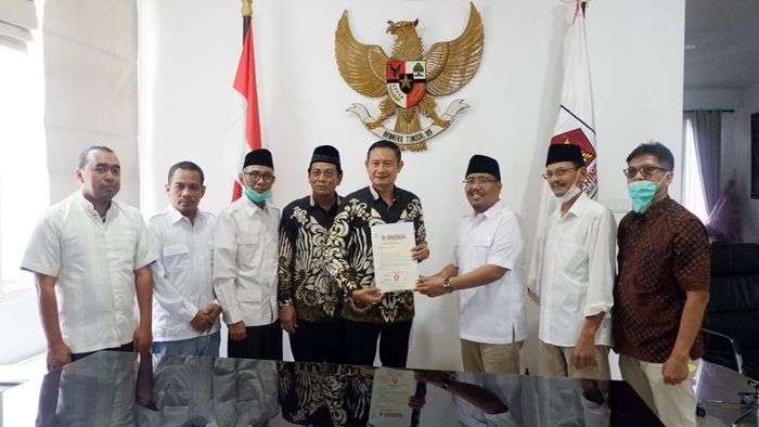 Rekom DPP Gerindra Akhirnya Jatuh ke Yuhronur Efendi-Abdul Rouf Rekom DPP Gerindra Akhirnya Jatuh ke Yuhronur Efendi-Abdul Rouf