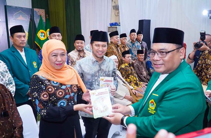 Pastikan Maju Kembali di Pilkada 2024, Khofifah Dapat Dukungan dari LDII Pastikan Maju Kembali di Pilkada 2024, Khofifah Dapat Dukungan dari LDII