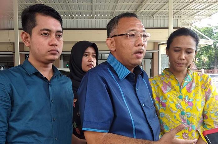 Anak Mantan Kapolda Bengkulu Tagih Perkembangan Penyelidikan ke Polresta Sidoarjo Anak Mantan Kapolda Bengkulu Tagih Perkembangan Penyelidikan ke Polresta Sidoarjo