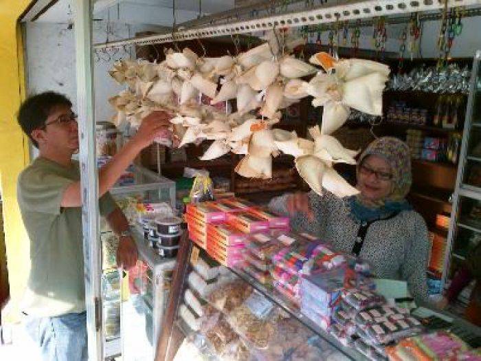 Pudak, Makanan Khas Gresik Jadi Buruan Para Penziarah Pudak, Makanan Khas Gresik Jadi Buruan Para Penziarah