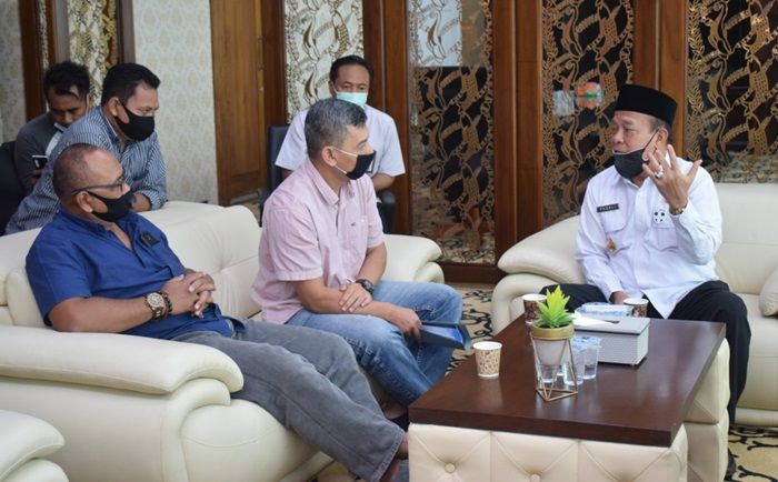 Jelang Puncak Peringatan HPN 2021, PWI Lamongan Gelar Audiensi dengan Bupati Fadeli Jelang Puncak Peringatan HPN 2021, PWI Lamongan Gelar Audiensi dengan Bupati Fadeli