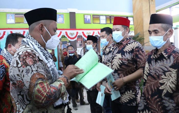 Selama 40 Hari, Desa Kepatihan Gresik Sukses Selesaikan 2.060 Sertifikat Selama 40 Hari, Desa Kepatihan Gresik Sukses Selesaikan 2.060 Sertifikat