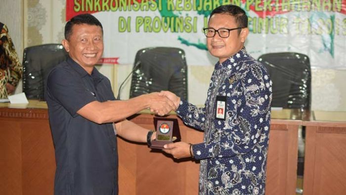 Kakanwil Kemhan Jatim Ajak Masyarakat Lamongan Waspadai Ancaman Non Militer Kakanwil Kemhan Jatim Ajak Masyarakat Lamongan Waspadai Ancaman Non Militer