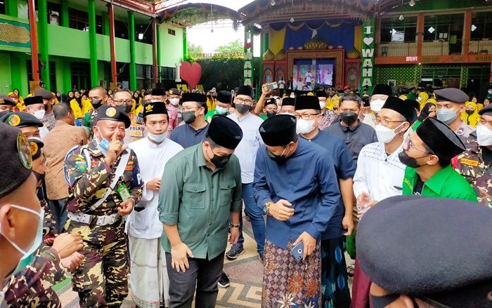 Kunjungi Ponpes KHA Wahid Hasyim, Erick Thohir: Pesantren Harus Bisa jadi Mercusuar Ekonomi Umat Kunjungi Ponpes KHA Wahid Hasyim, Erick Thohir: Pesantren Harus Bisa jadi Mercusuar Ekonomi Umat