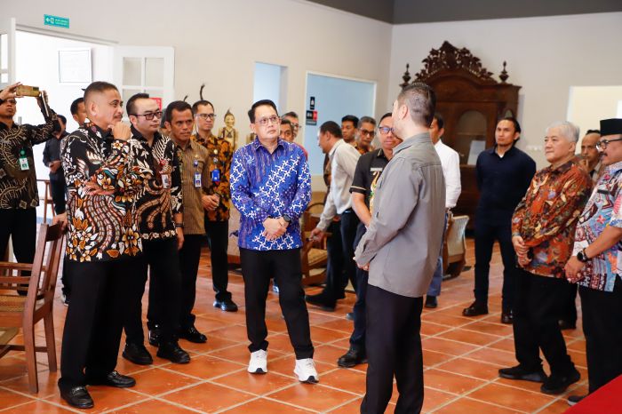 Pj Gubernur Jatim: KEK Singhasari Miliki Keunggulan Seluruh Layanan Digital Terintegrasi Pj Gubernur Jatim: KEK Singhasari Miliki Keunggulan Seluruh Layanan Digital Terintegrasi