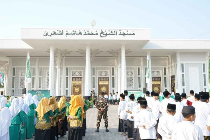 Atraksi Pagar Nusa dan Banser Warnai Apel Seribu Santri MWC NU Tuban Atraksi Pagar Nusa dan Banser Warnai Apel Seribu Santri MWC NU Tuban
