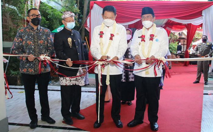 Luncurkan Program Gerlamsesaku, Bupati Yuhronur: Dari Lamongan untuk Indonesia Luncurkan Program Gerlamsesaku, Bupati Yuhronur: Dari Lamongan untuk Indonesia