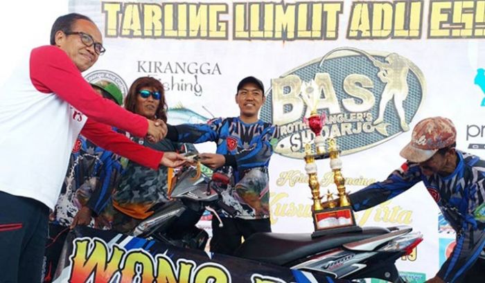 Meriahkan HUT RI ke-74, BAS Sidoarjo Adakan Lomba Mancing Bandeng dan Nila Meriahkan HUT RI ke-74, BAS Sidoarjo Adakan Lomba Mancing Bandeng dan Nila