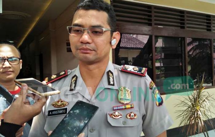 Penyidikan Selesai, Berkas OTT Kasus Pungli Desa Gesikan dan Banjarworo Dilimpahkan ke Kejaksaan Penyidikan Selesai, Berkas OTT Kasus Pungli Desa Gesikan dan Banjarworo Dilimpahkan ke Kejaksaan