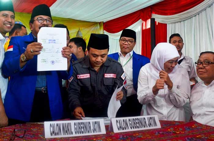 KPU Nyatakan Pendaftaran Khofifah-Emil Sah KPU Nyatakan Pendaftaran Khofifah-Emil Sah