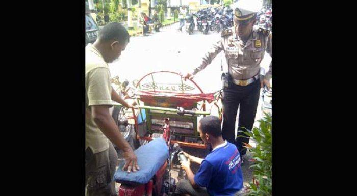 Terjaring Razia, 6 Body Bentor di Nganjuk Dipotong Terjaring Razia, 6 Body Bentor di Nganjuk Dipotong