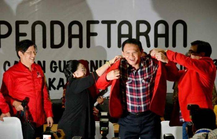 Megawati Daftarkan Ahok-Djarot ke KPU, SBY Siap Munculkan Calon Megawati Daftarkan Ahok-Djarot ke KPU, SBY Siap Munculkan Calon