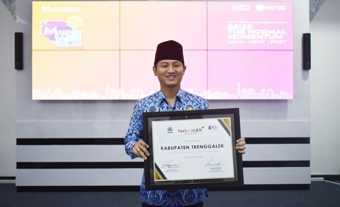 Trenggalek Raih Penghargaan Natamukti Award 2020 Trenggalek Raih Penghargaan Natamukti Award 2020