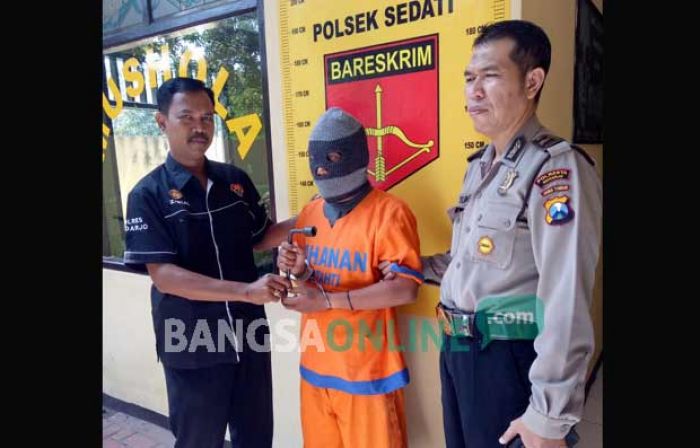 Gara-gara Salah Beli Rokok, Sopir Angkutan Warga Sedati ini Hajar Pasangan Kumpul Kebonya