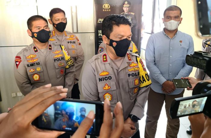 Kapolda Jatim Bentuk Tim Khusus Tangani Kasus Penganiayaan Wartawan Tempo Kapolda Jatim Bentuk Tim Khusus Tangani Kasus Penganiayaan Wartawan Tempo