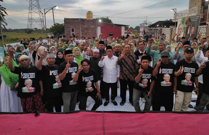 Barikade Gus Dur Gelar Istighotsah Bersama Ratusan Warga untuk Kemenangan MUDAH Barikade Gus Dur Gelar Istighotsah Bersama Ratusan Warga untuk Kemenangan MUDAH